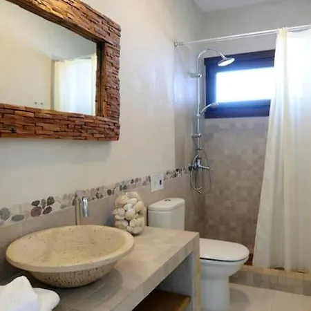 Aperon - 5 Bed, 5 Bath - Kea Rent - Kastellakia Bay *