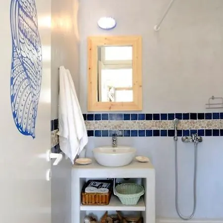 Aperon - 5 Bed, 5 Bath - Kea Rent - Kastellakia Bay