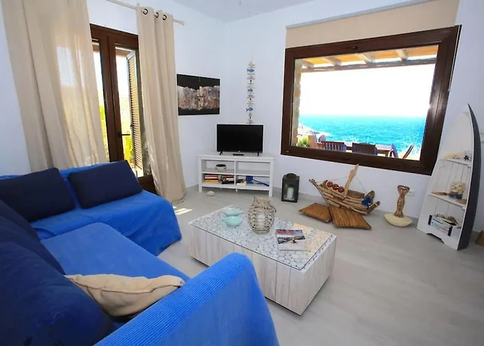 Aperon - 5 Bed, 5 Bath - Kea Rent - Kastellakia Bay Koundouros