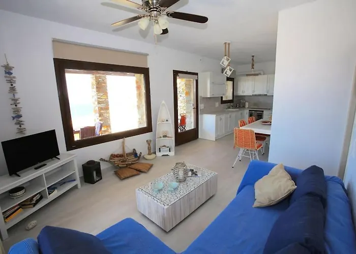 Villa Aperon - 5 Bed, 5 Bath - Kea Rent - Kastellakia Bay *