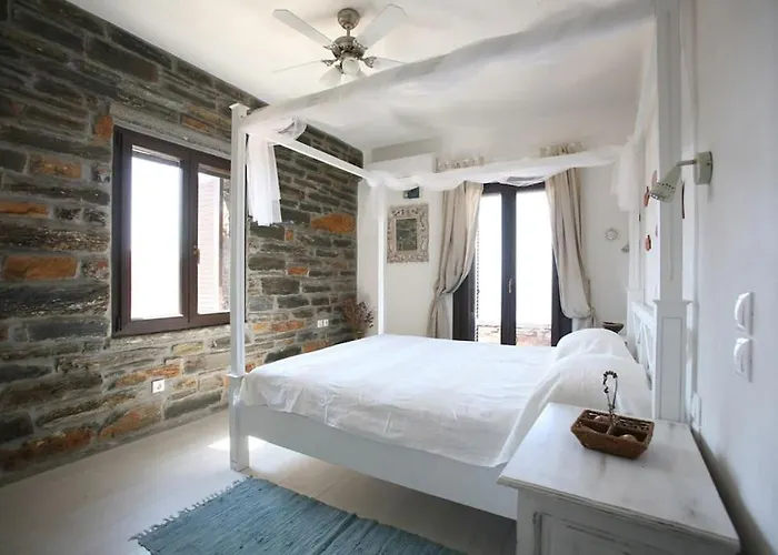 Aperon - 5 Bed, 5 Bath - Kea Rent - Kastellakia Bay Koundouros