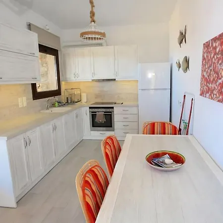 Villa Aperon - 5 Bed, 5 Bath - Kea Rent - Kastellakia Bay